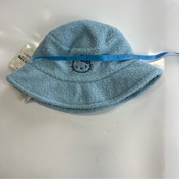 forever 21 hello kitty women’s blue hat m155-45 - Picture 3 of 4